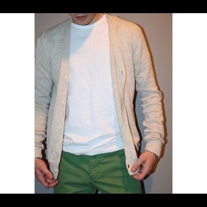🎉HP🎉UNIQLO Premium Lambswool Cardigan in Natural